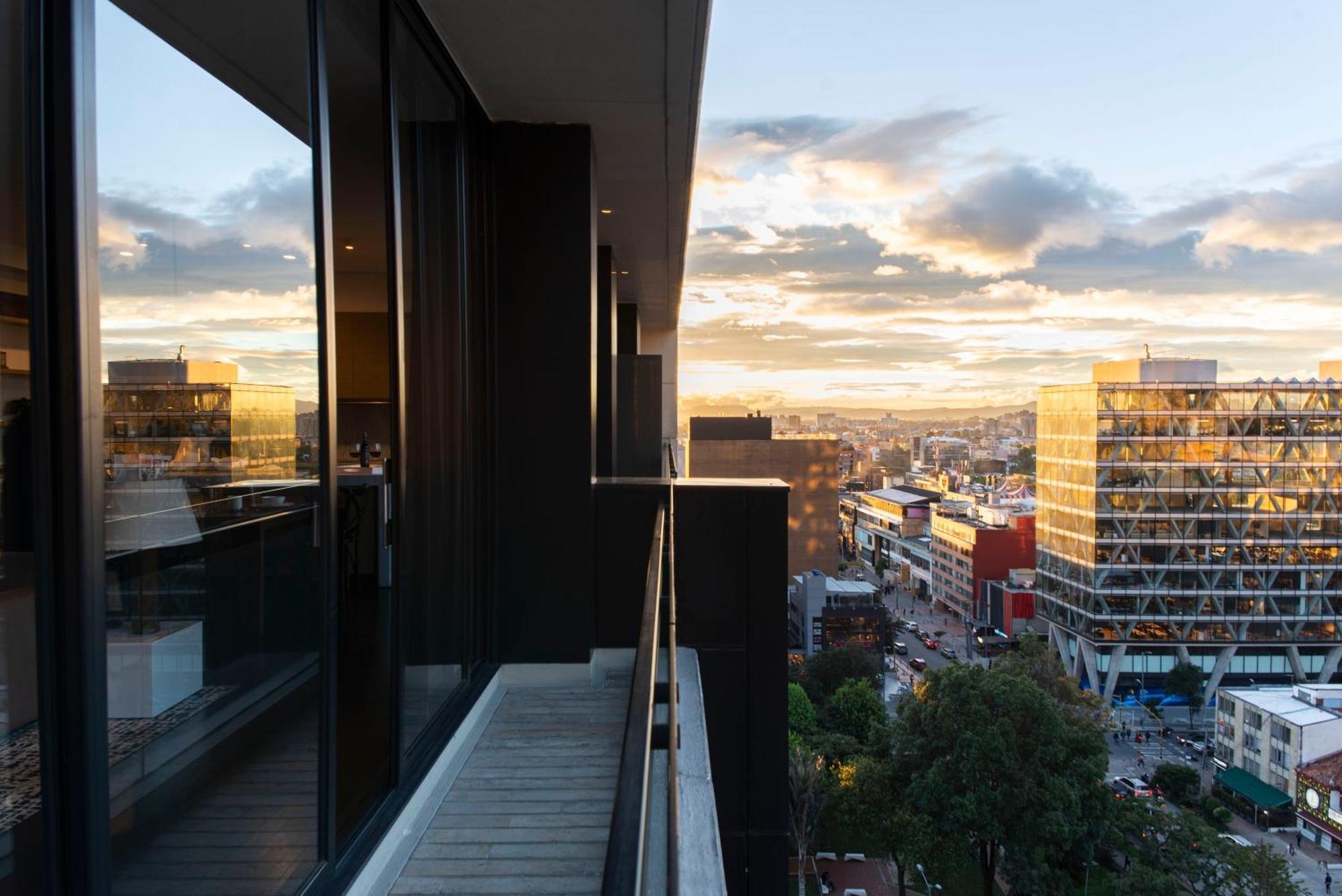 8010 Urban Living- Luxury Home Experience ボゴタ エクステリア 写真